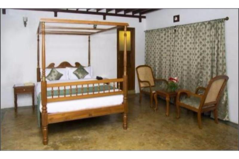 Esparan Heritage By Traditions Pondicherry Exteriör bild